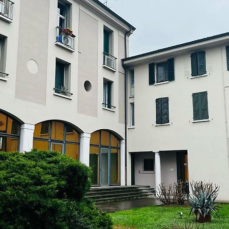 White House Appartement Brescia Buitenkant foto